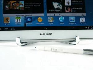 Hãng Samsung tiếp tục theo đuổi xu hướng tablet khủng