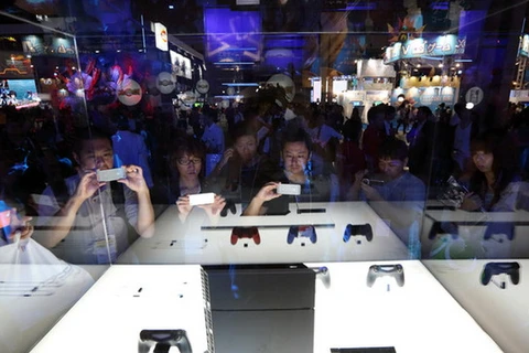 Sony kỳ vọng bán được 3 triệu bộ PS4 trong năm 2013