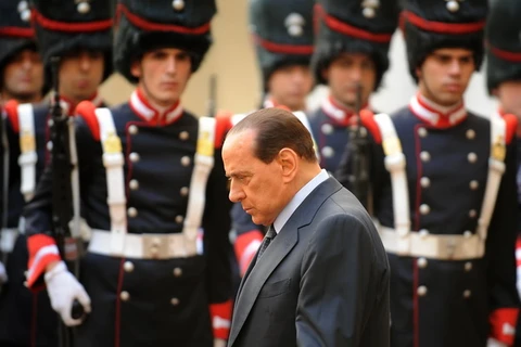 Đảng của ông Berlusconi rút khỏi liên minh cầm quyền