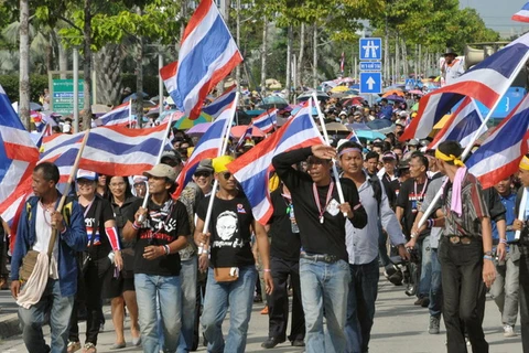 Người biểu tình Thái cắt điện sở chỉ huy cảnh sát quốc gia