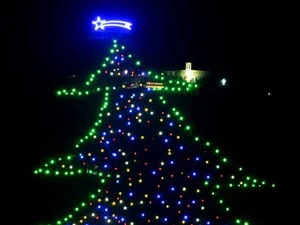 Italy có cây thông Noel ánh sáng lớn nhất thế giới 2013
