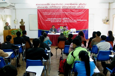 Việt Nam tiếp tục bồi dưỡng nghiệp vụ cho nhà báo Lào