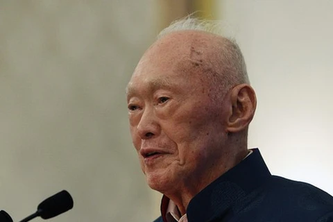 Cựu Thủ tướng Singapore Lý Quang Diệu nhập viện