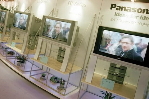 Sharp và Panasonic bắt đầu làm ăn có lãi sau ba năm