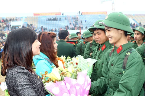 Hà Nội: 2.000 tân binh hăng hái lên đường bảo vệ Tổ quốc