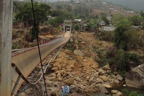Đứt cầu treo tại Lai Châu, gần 40 người thương vong
