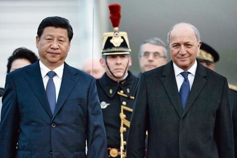 Chủ tịch nước Trung Quốc bắt đầu chuyến thăm Pháp