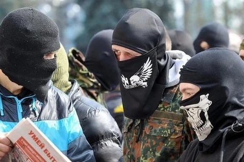 Ukraine điều tra ngân hàng Nga cấp tiền cho "phần tử khủng bố" 