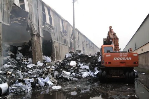 Chỉ đạo làm rõ nguyên nhân vụ cháy nhà máy giấy Bắc Ninh