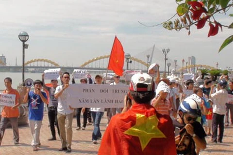 Người dân thành phố Đà Nẵng míttinh phản đối Trung Quốc