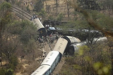 Tai nạn tàu hỏa ở Ấn Độ, ít nhất 20 người thiệt mạng