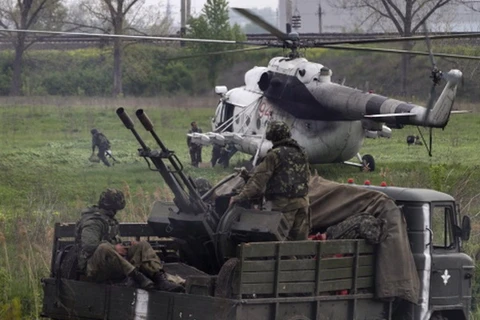 Ukraine: Quân nổi dậy bắn hạ trực thăng, 14 binh sỹ thiệt mạng