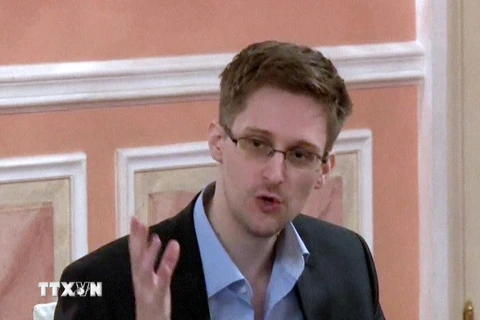 Edward Snowden muốn gia hạn quy chế tị nạn tại Nga 