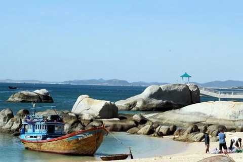 Ninh Thuận nỗ lực cải thiện môi trường biển phát triển du lịch