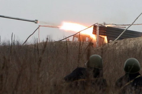 Trúng rocket của quân ly khai, 30 binh sỹ Ukraine tử nạn