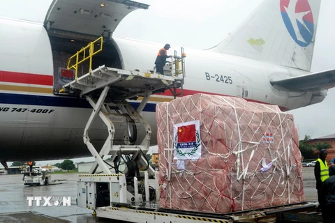 Sierra Leone kêu gọi hỗ trợ 18 triệu USD chống dịch Ebola