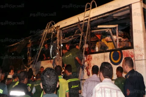 Ai Cập: Hai xe buýt du lịch đâm nhau, ít nhất 33 người chết