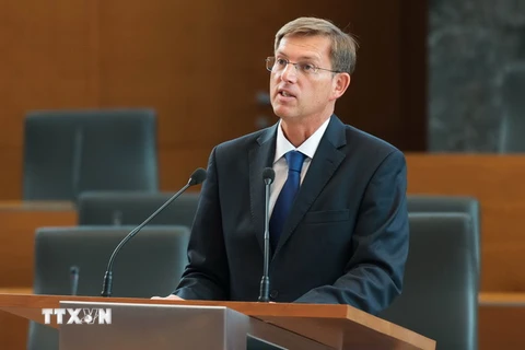 Tân Thủ tướng Slovenia Miro Cerar thành lập chính phủ trung tả