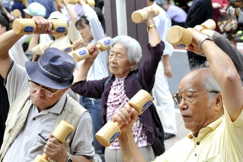 Số người trên 100 tuổi ở Nhật Bản tăng cao kỷ lục trong 2014