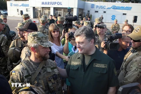 Tổng thống Ukraine Poroshenko tuyên bố sẽ giành lại Crimea