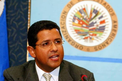 El Salvador quyết định tống giam cựu Tổng thống Francisco Flores