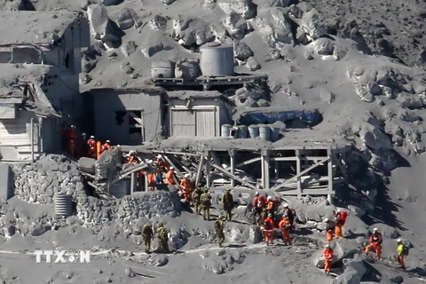 Nhật Bản nối lại công tác tìm kiến nạn nhân núi lửa Ontake