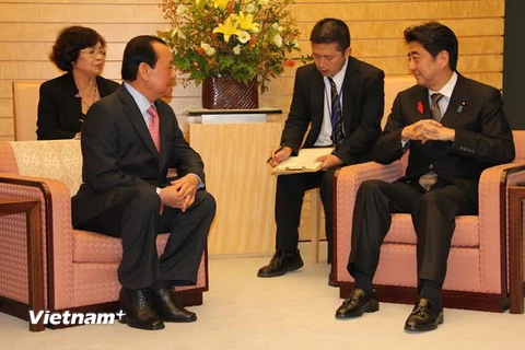 Bí thư Thành ủy TP.HCM chào xã giao Thủ tướng Nhật Bản