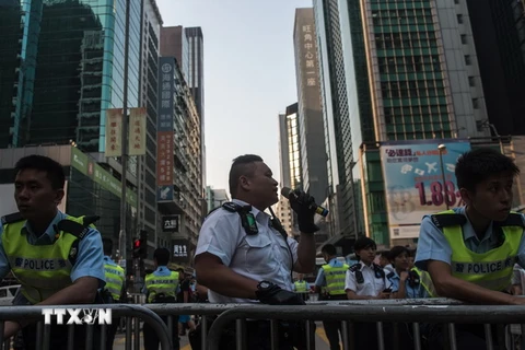 Hơn 1 triệu người Hong Kong ký tên ủng hộ lực lượng cảnh sát