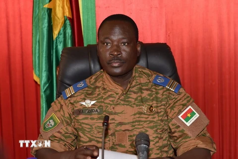 Quân đội Burkina Faso cam kết “trả quyền lực” cho chính quyền dân sự