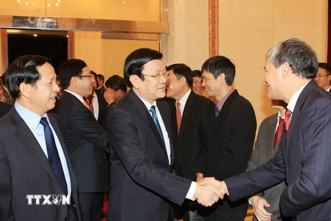 Chủ tịch nước thăm Đại sứ quán Việt Nam tại Trung Quốc