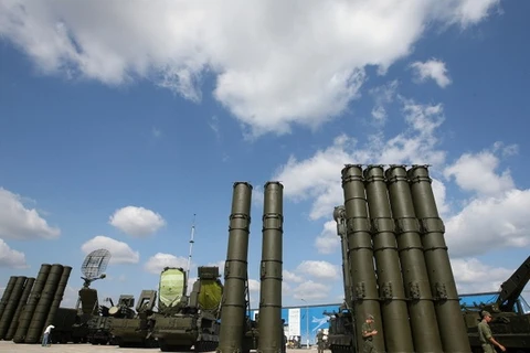 Nga bác bỏ tin bán hệ thống tên lửa S-400 cho Trung Quốc