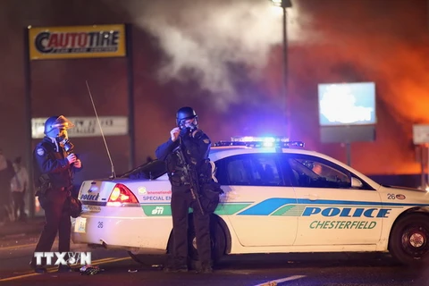 Hai đặc vụ của FBI bị bắn gần khu vực bất ổn Ferguson