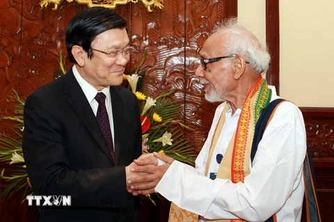 Đoàn Ủy ban Đoàn kết Ấn Độ-Việt Nam bang Tây Bengal thăm Việt Nam