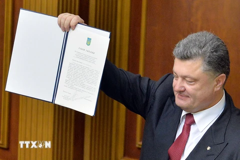 Tổng thống Ukraine trình quốc hội dự luật bỏ quy chế không liên kết