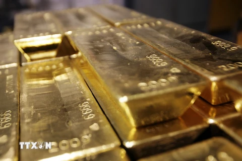 Giá vàng thị trường thế giới giảm mạnh do đồng USD tăng