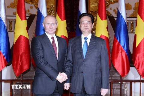 Thư chúc mừng kỷ niệm 65 năm quan hệ ngoại giao Việt-Nga