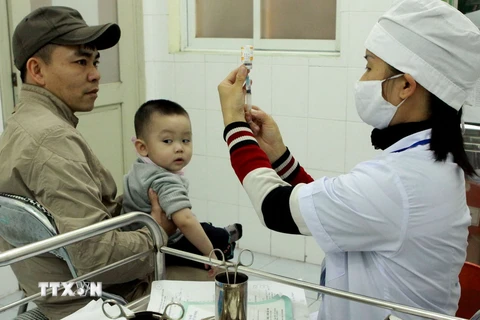 Hà Nội khắc phục tình trạng khủng hoảng thiếu vắcxin dịch vụ