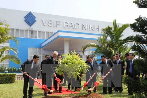 Singapore lọt tốp 3 nhà đầu tư nước ngoài lớn nhất tại Việt Nam