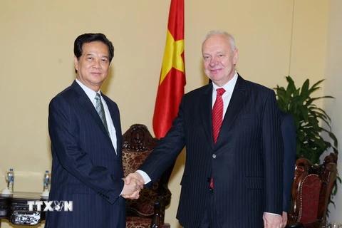 Việt Nam mong chờ chuyến thăm của Thủ tướng Nga Medvedev
