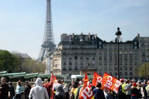 Người Pháp xuống đường biểu tình phản đối chính sách khắc khổ