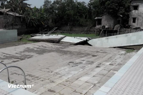 Vĩnh Phúc: Tường bể bơi đổ sập khiến ba học sinh thương vong