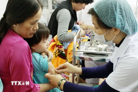 Việt Nam cần gây dựng niềm tin của công chúng đối với tiêm chủng