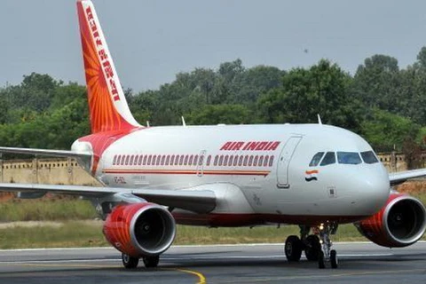 Ấn Độ: Máy bay chở 169 hành khách phải hạ cánh khẩn cấp