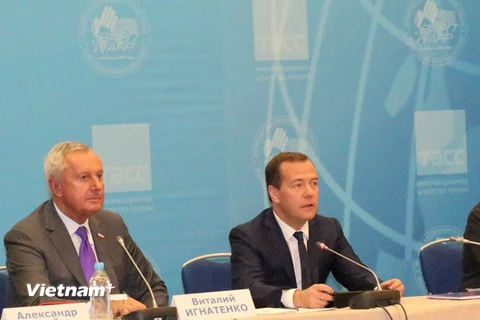Thủ tướng Nga Dmitry Medvedev phát biểu tại Đại hội Báo chí tiếng Nga thế giới lần thứ 17. (Ảnh: Trần Hiếu/Vietnam+)