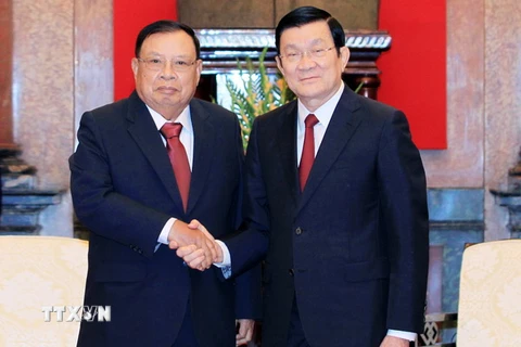 Chủ tịch nước Trương Tấn Sang tiếp Phó Chủ tịch nước Lào Bounnhang Vorachith. (Ảnh: An Đăng/TTXVN)