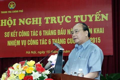 Phó Thủ tướng Nguyễn Xuân Phúc phát biểu tại hội nghị. (Ảnh: Nguyễn Dân/TTXVN)