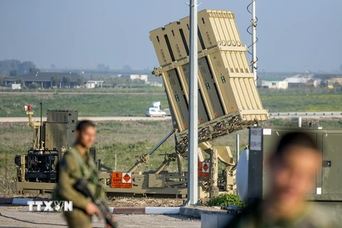 Khẩu đội tên lửa Vòm Sắt của Israel. (Nguồn: AFP/TTXVN)