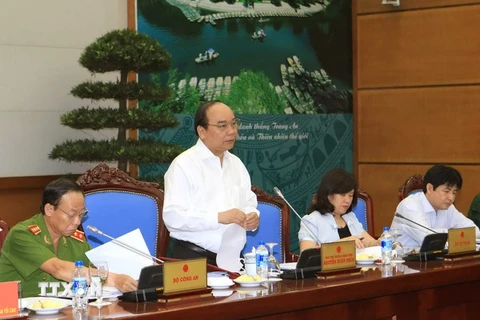 Phó Thủ tướng Nguyễn Xuân Phúcchủ trì cuộc họp Hội đồng Tư vấn đặc xá Trung ương 2015. (Ảnh: Doãn Tấn/TTXVN)