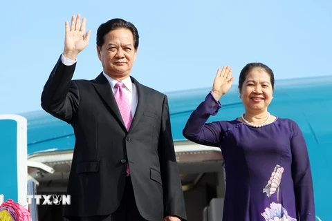 Thủ tướng Nguyễn Tấn Dũng và Phu nhân. (Ảnh: Đức Tám/TTXVN)