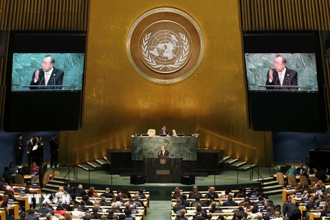 Tổng Thư ký Ban Ki-moon phát biểu tại phiên toàn thể khóa họp Đại hội đồng Liên hợp quốc về phát triển bền vững. (Nguồn: Reuter/TTXVN)